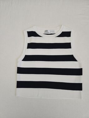 Zara Block Stripe Knit Crop Top Navy Blue White Nautical Coastal Preppy L